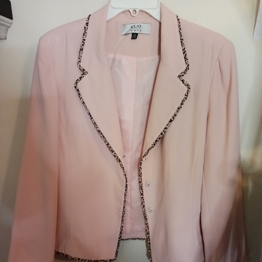 Clio 2 Suit Pink with leopard outline. Size 14 - Picture 2 of 8